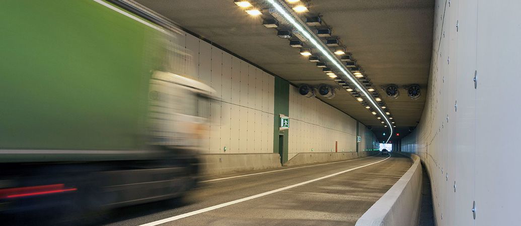 Langsventilatie verzekert efficiënte rookafvoer uit tunnel